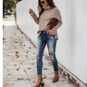 SIENNA Distressed Medium Wash Jeans